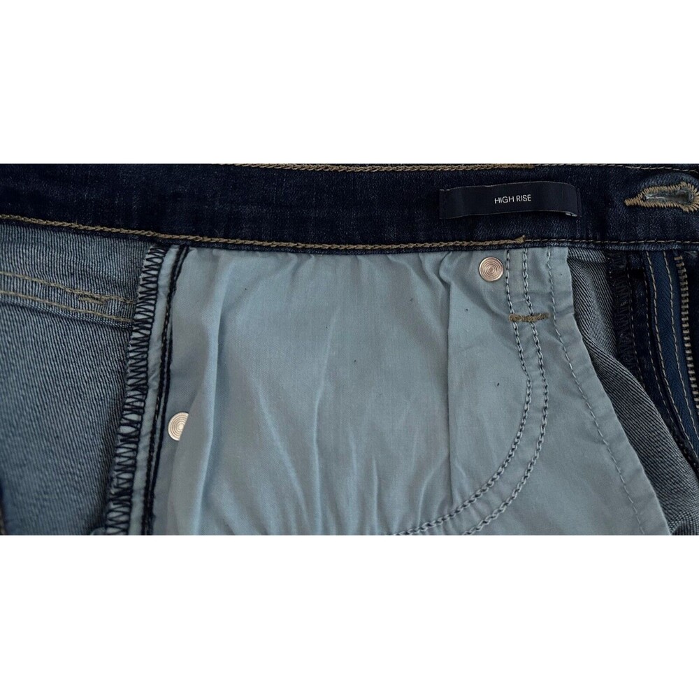 Calvin Klein Women's High Rise Stretch Denim Jean Cut Off Bermuda Shorts Size 6 - Picture 4 of 4